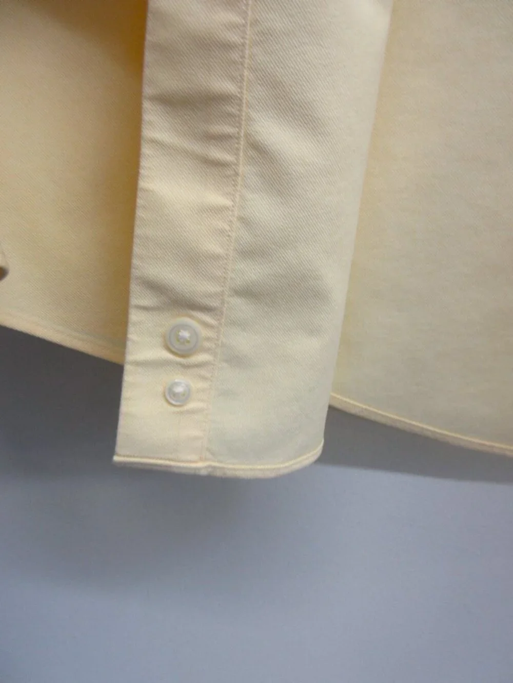 LL BEAN BUTTON DOWN SHIRT MEN'S L LARGE 16 1/2-37 LIGHT PALE YELLOW LONG SLEEVE